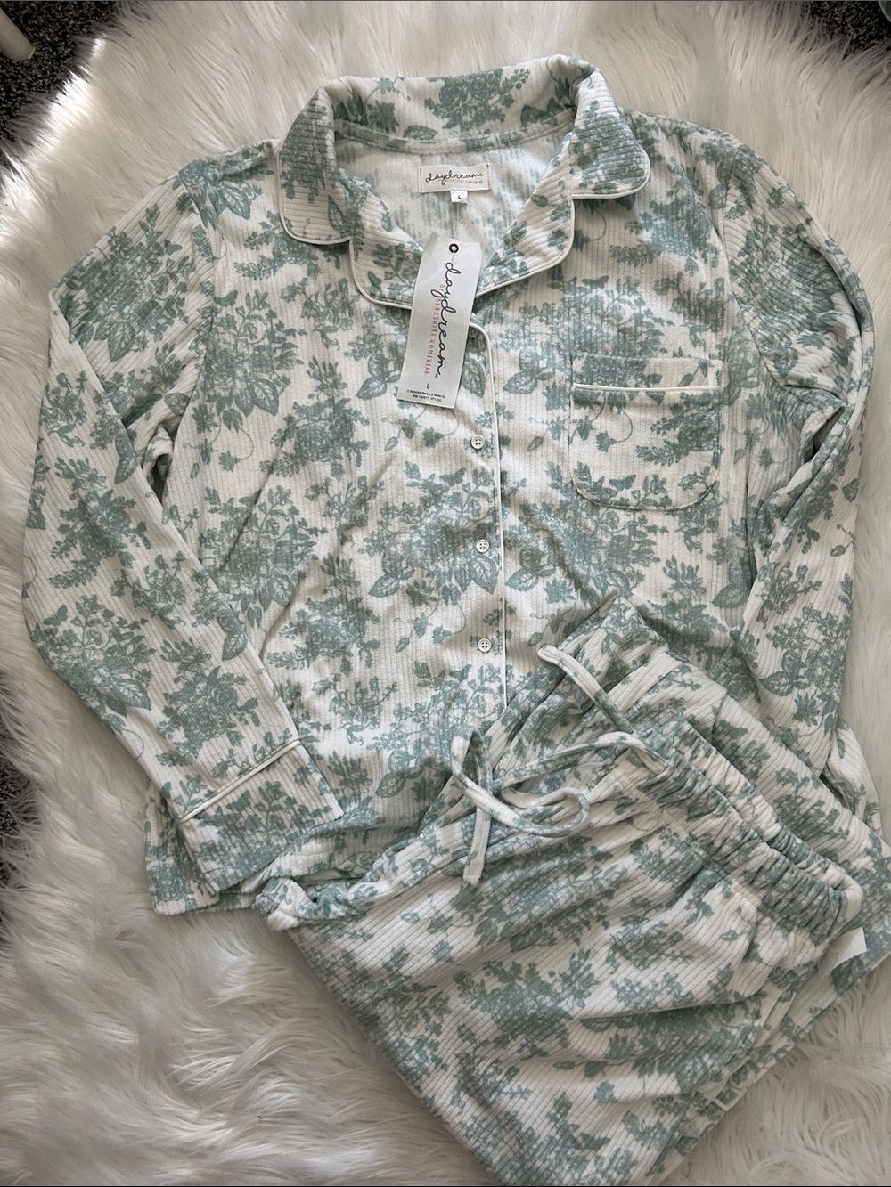 Daydreamer Sage Floral Pajama Set in White and Sage